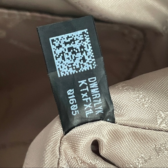 MICHAEL KORS
Charlotte Large Logo and Leather Top-Zip Tote Bag - Picture 6 of 8